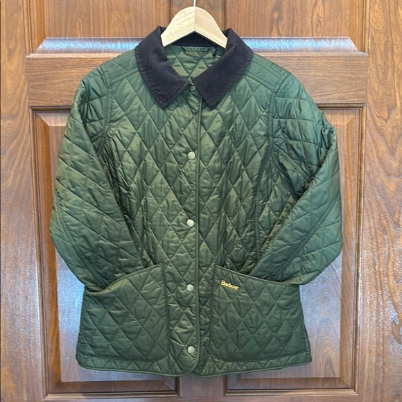 Barbour Annandale Quilted Jacket - Picture 2 of 10